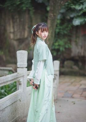 陈冠希与张柏芝的dvd_720全集免费观看
